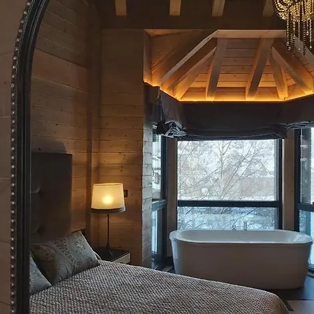 Casa Sallent Con Banera Hidromasaje Y Jardin